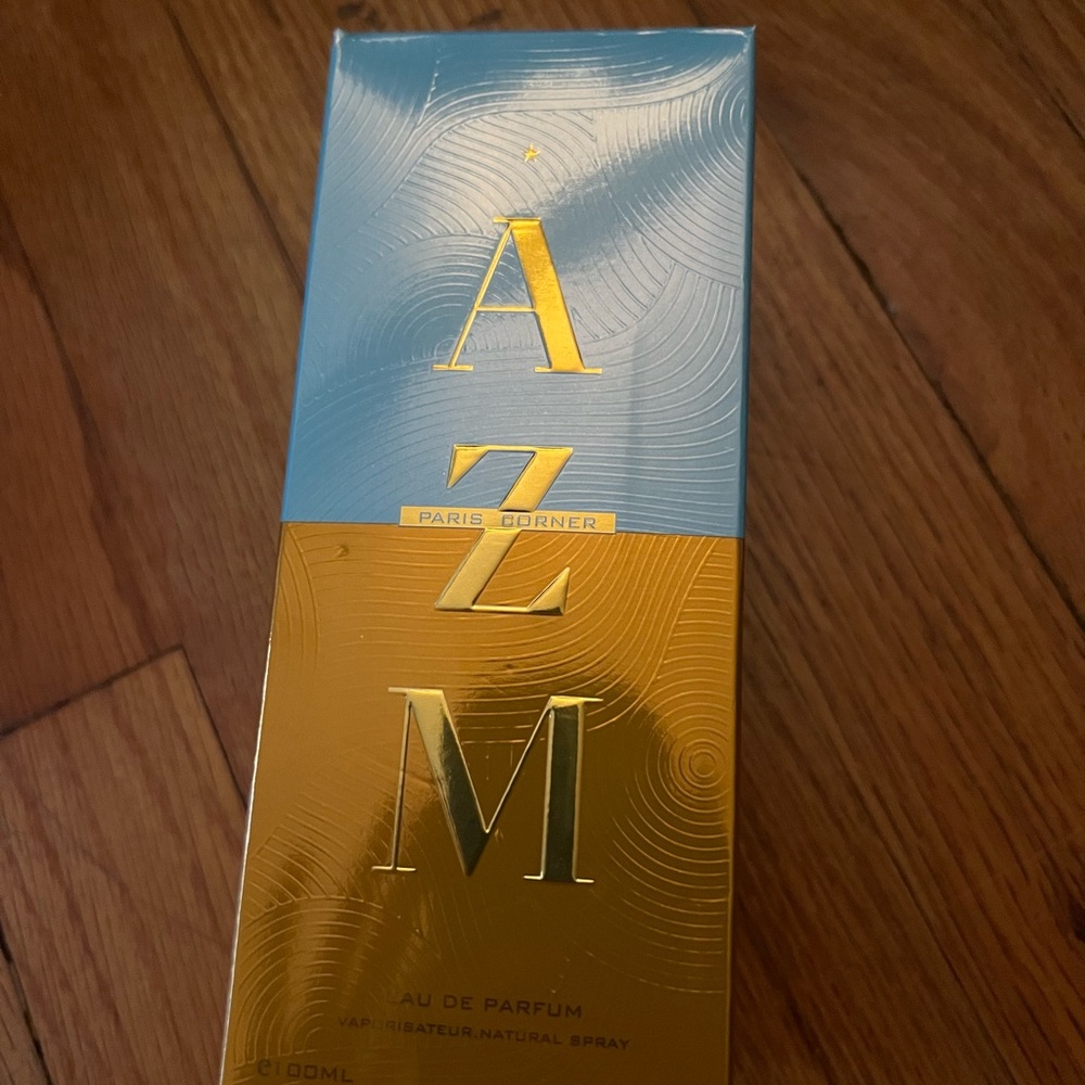 AZM Paris Corner